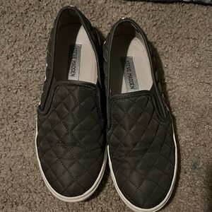 Steve Madden slip on shoes